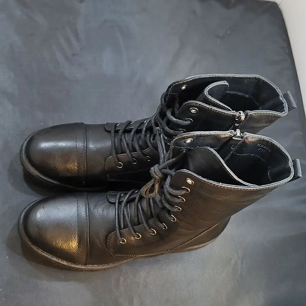 SHOELAND WOMEN"S KASEY HIGH TOP SNEAKER - Picture 6 of 16